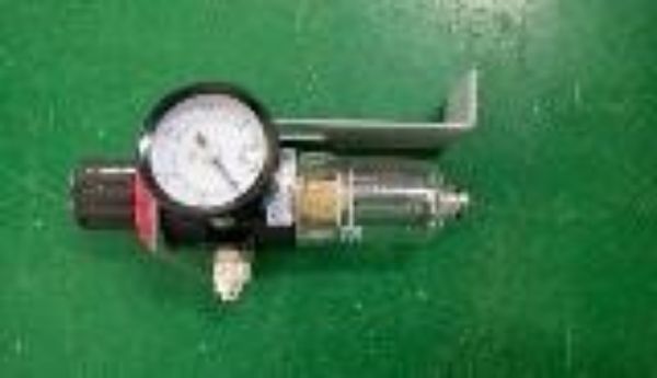 Picture of Air Filter With Pressure Adjustment Assembly